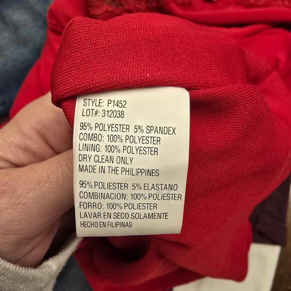 NEW NWT Women's Stenay Red Lace Sleeveless Cocktail Party Dress | Size 4 - Picture 12 of 12